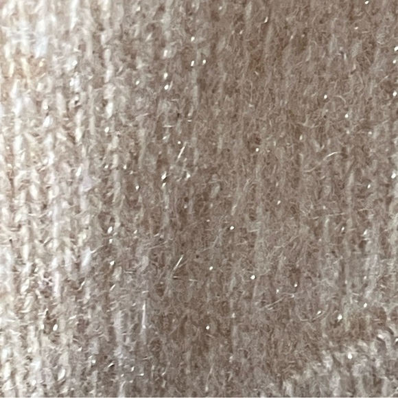 Lily Pulitzer beige cashmere/gold metallic wrap with fringe & buttons - Picture 5 of 16